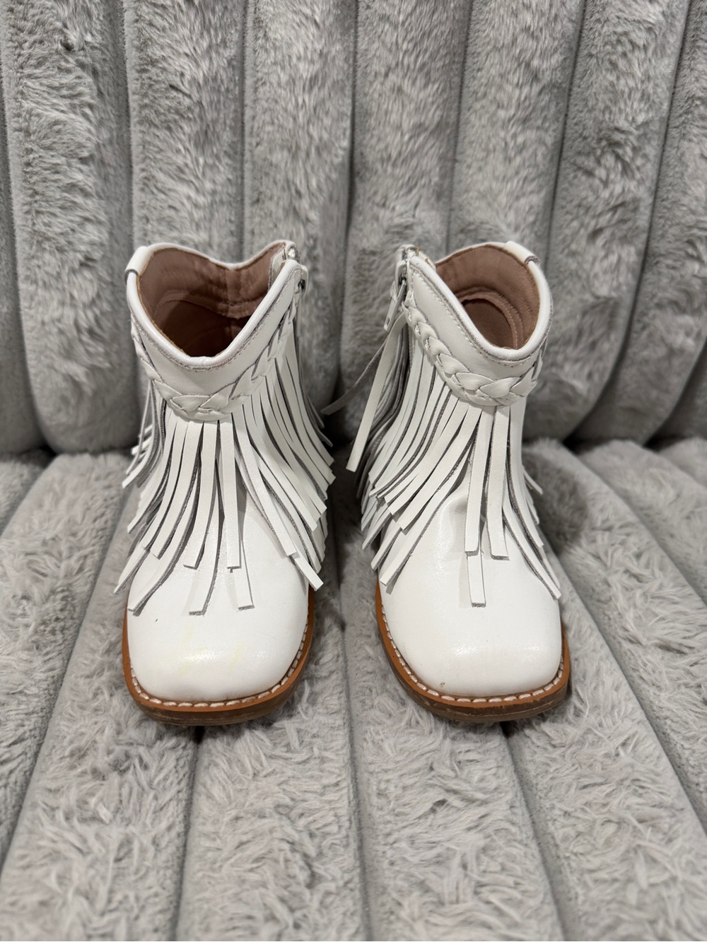 Like New Size 10 Liv and Stella white Fringe Boots